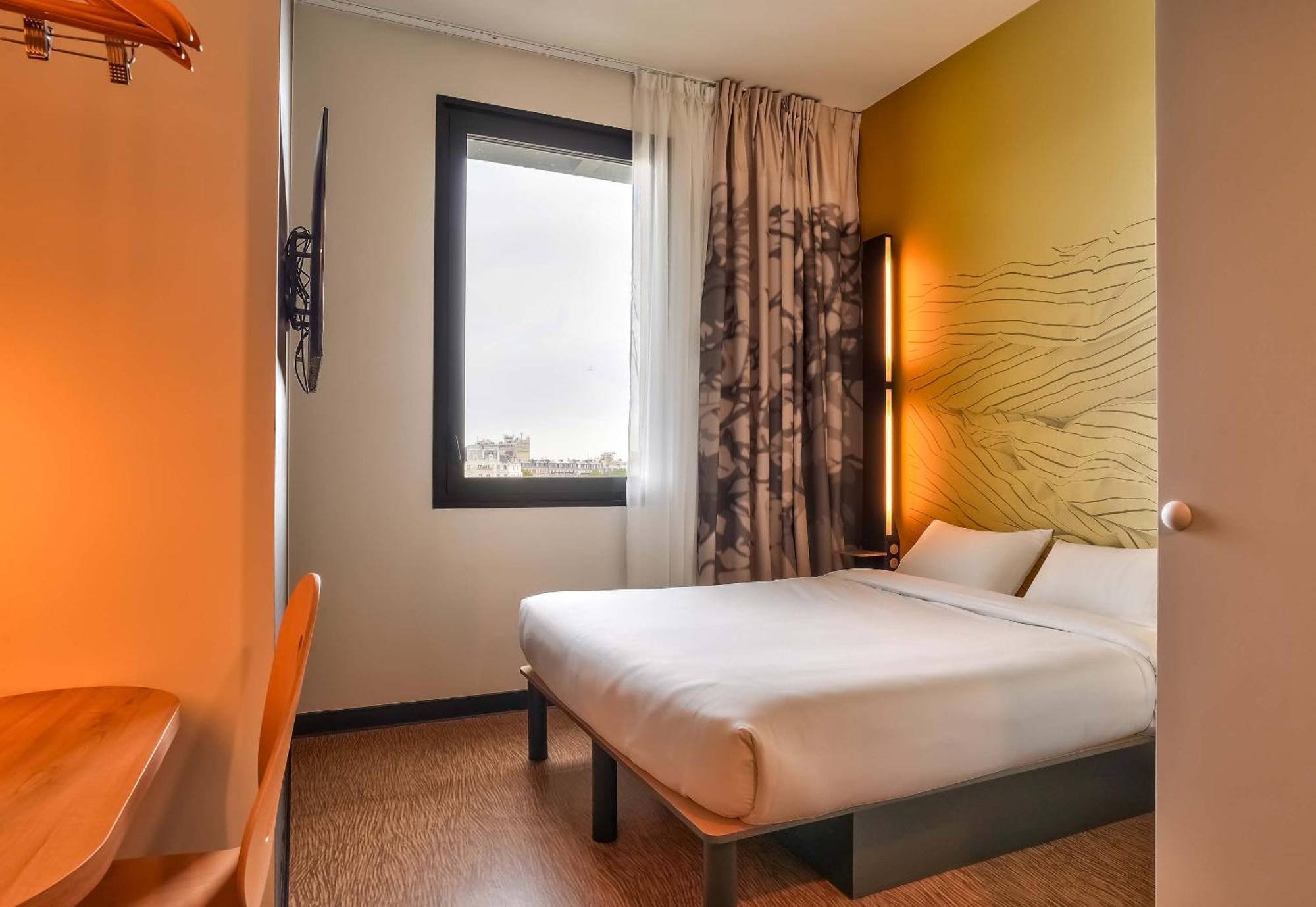 B&B Hotel Paris Porte D'Orleans モンルージュ エクステリア 写真