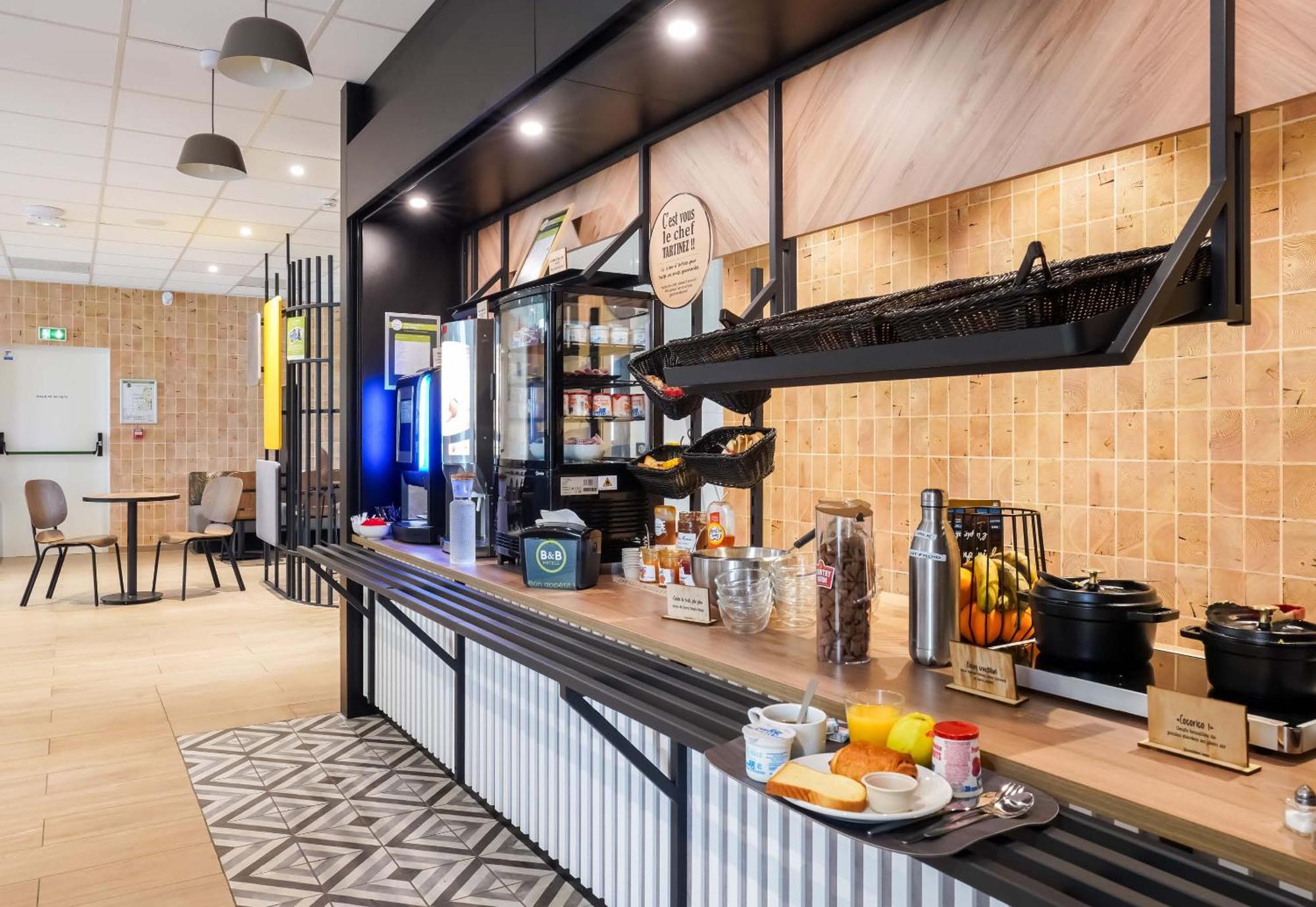B&B Hotel Paris Porte D'Orleans モンルージュ エクステリア 写真