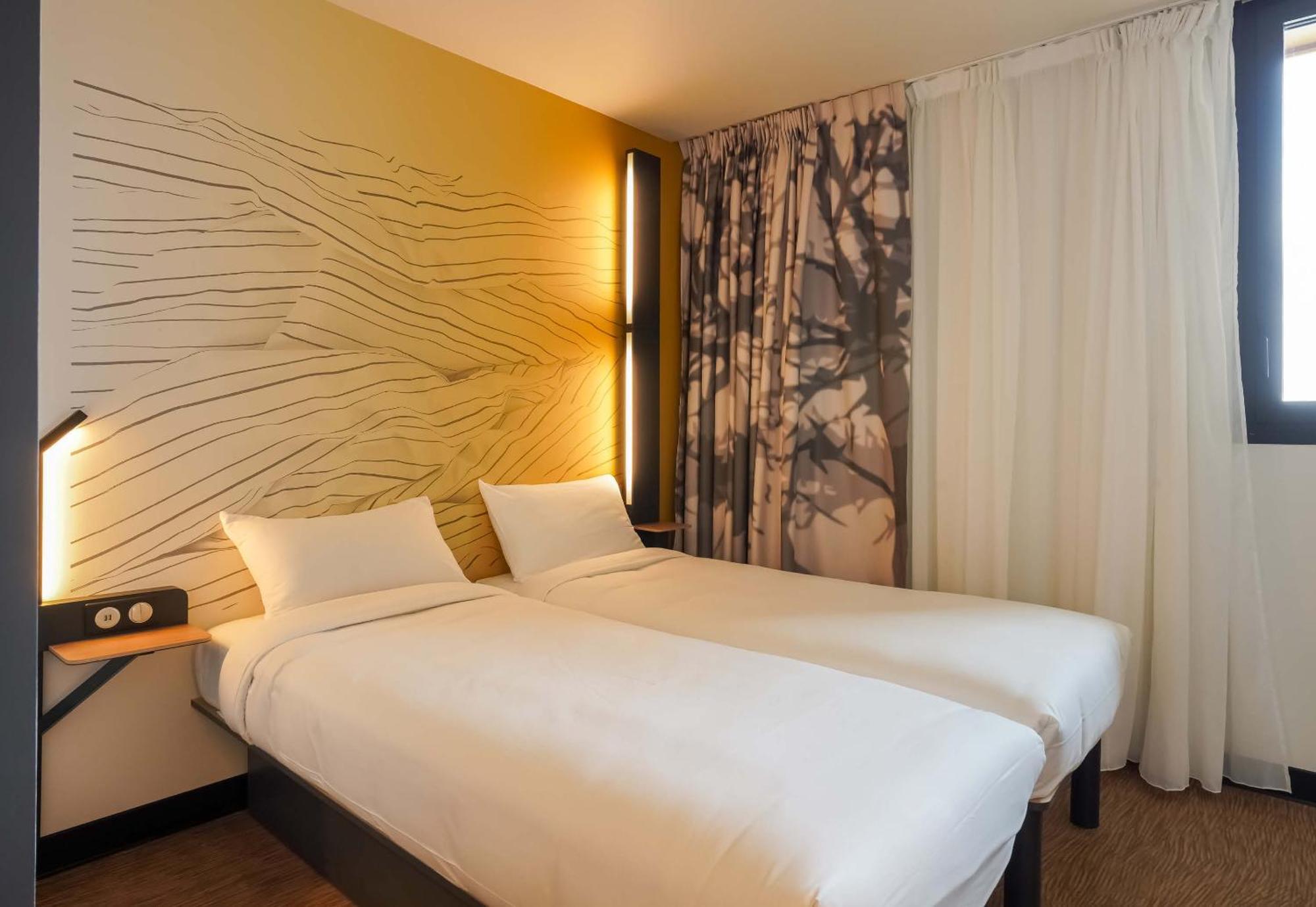B&B Hotel Paris Porte D'Orleans モンルージュ エクステリア 写真
